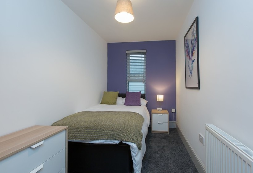 بنسيون Crewe Rooms @ Samuel Street Crewe