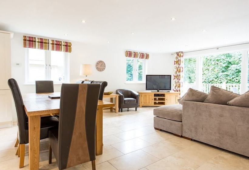 بنسيون Trewhiddle Villa 24