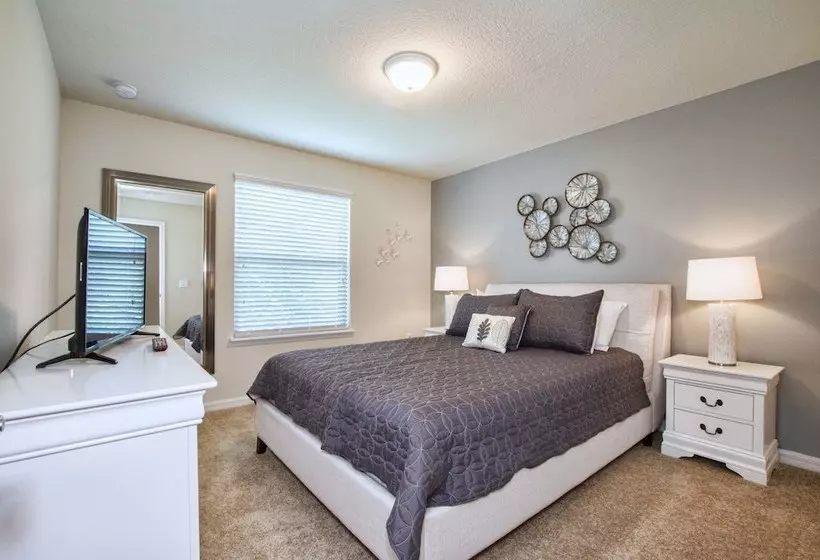 Windsor At Westside6 Bedrooms House W/pool3720ww