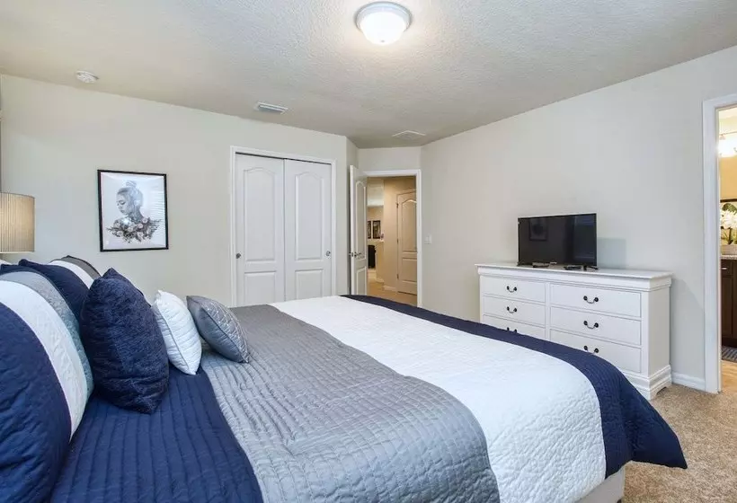 Windsor At Westside6 Bedrooms House W/pool3720ww