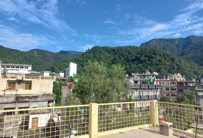 تختخواب و صبحانه Devi Music Ashram