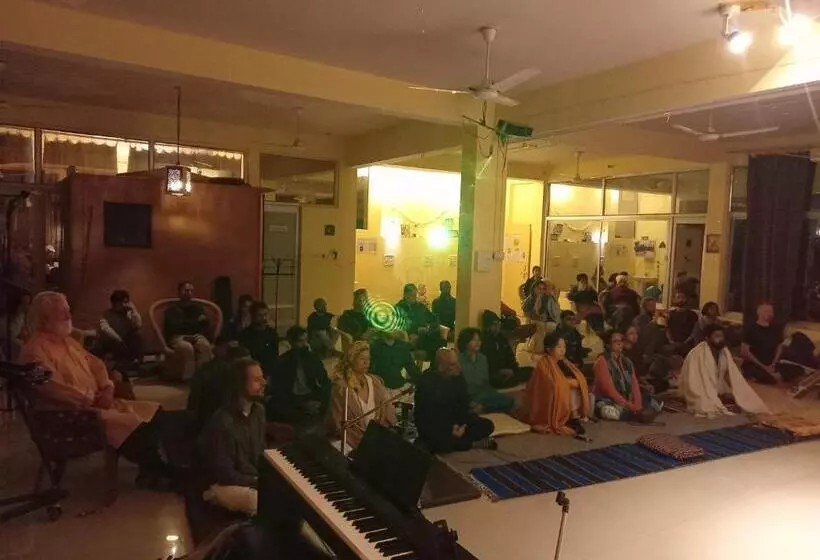 Bed and Breakfast Devi Music Ashram