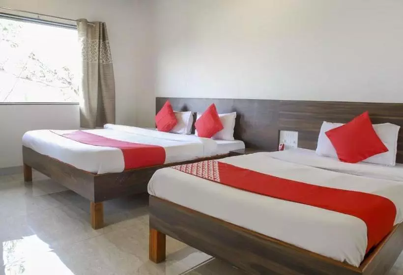 ホテル Oyo 76252  Anant Villa
