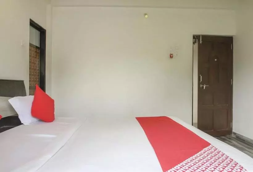 ホテル Oyo 76252  Anant Villa