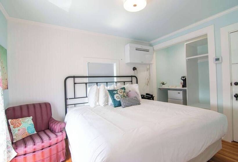 Ocean House Boutique Hotel & Motel