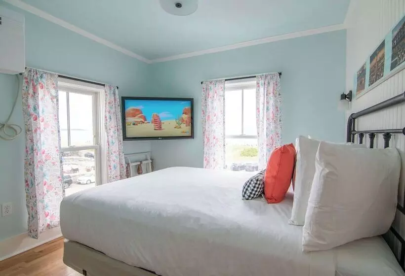Ocean House Boutique Hotel & Motel
