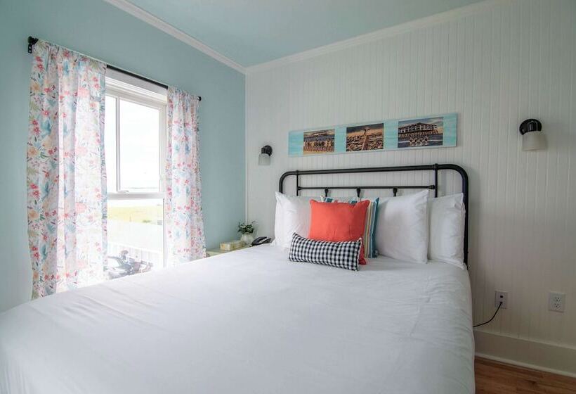 Ocean House Boutique Hotel & Motel