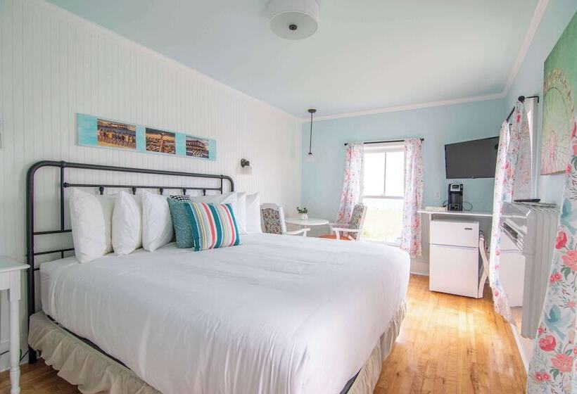 Ocean House Boutique Hotel & Motel
