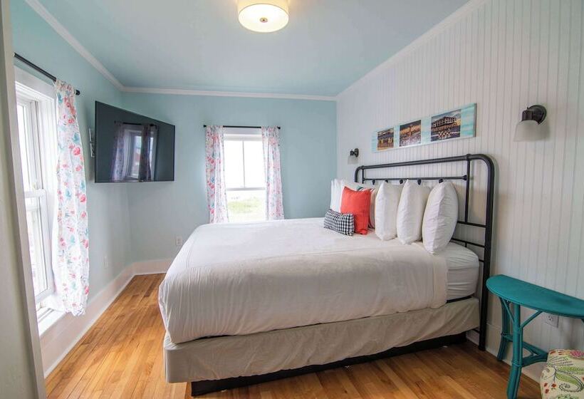 Ocean House Boutique Hotel & Motel