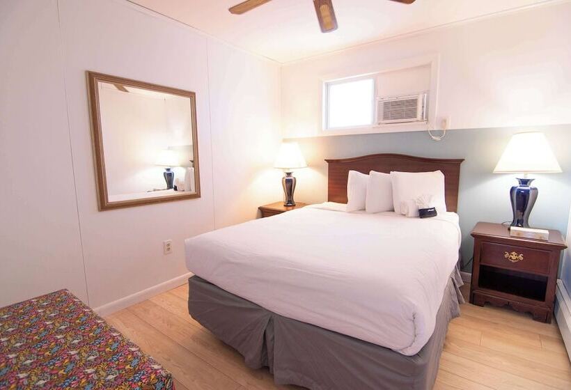 Ocean House Boutique Hotel & Motel