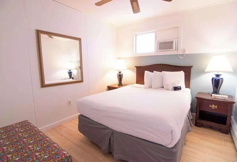 Ocean House Boutique Hotel & Motel