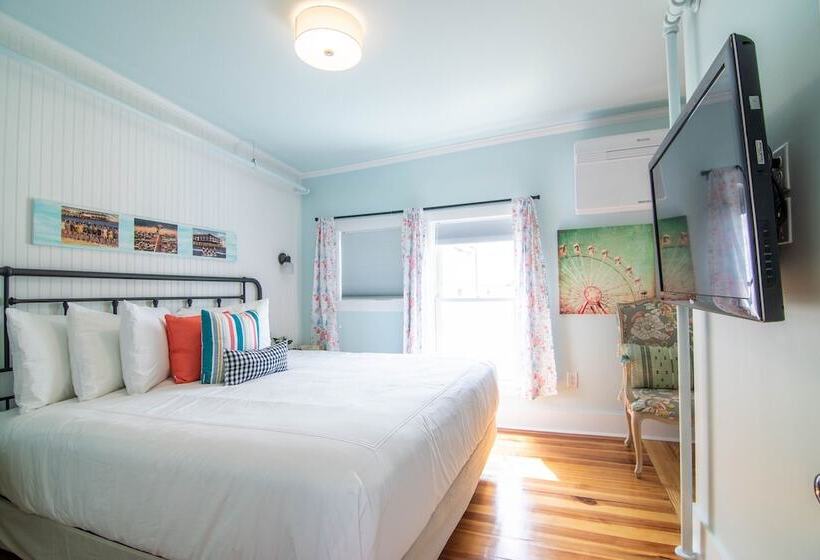 Ocean House Boutique Hotel & Motel