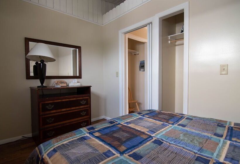 Ocean House Boutique Hotel & Motel