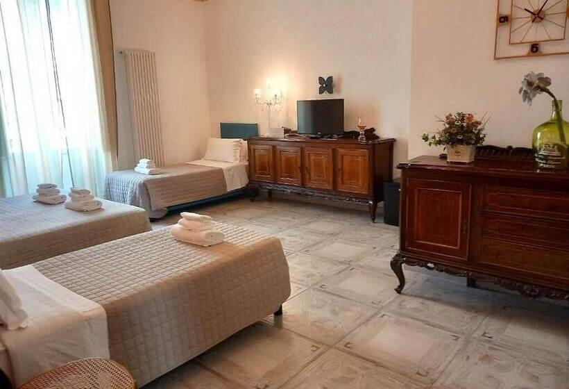 تختخواب و صبحانه Antica Dimora Le Sette Lune