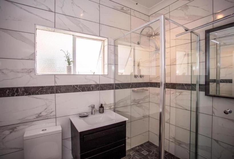 مبيت وإفطار Busa Guest House