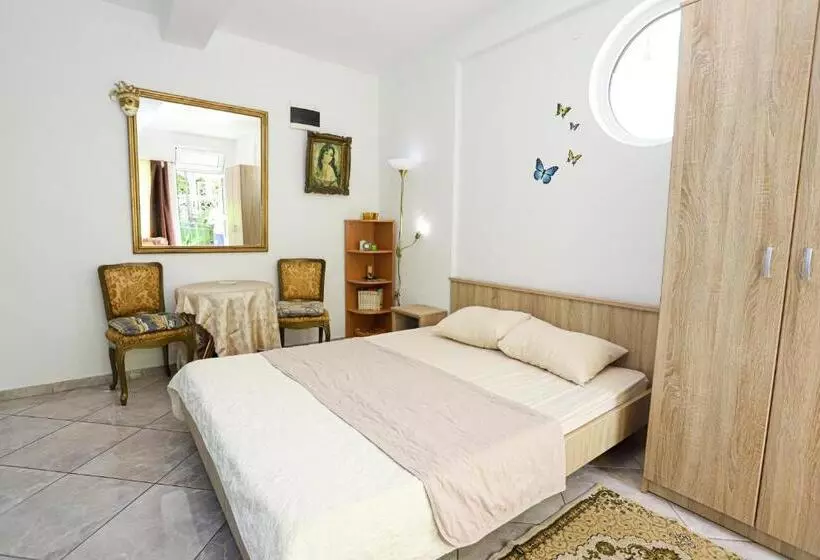 Guest House Topla