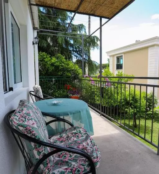 Guest House Topla