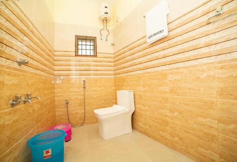 ホテル Akash Residency