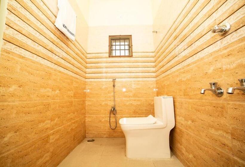 ホテル Akash Residency