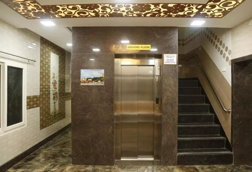 Hotelli Akash Residency