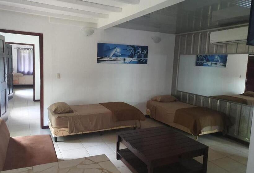 هتل Bambutel Cocles