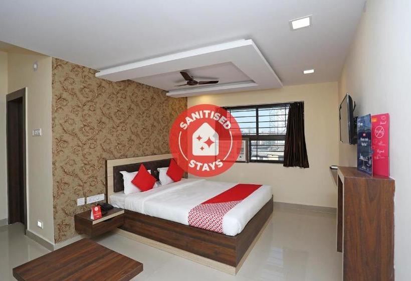 호텔 Oyo 11549 Crystal Inn