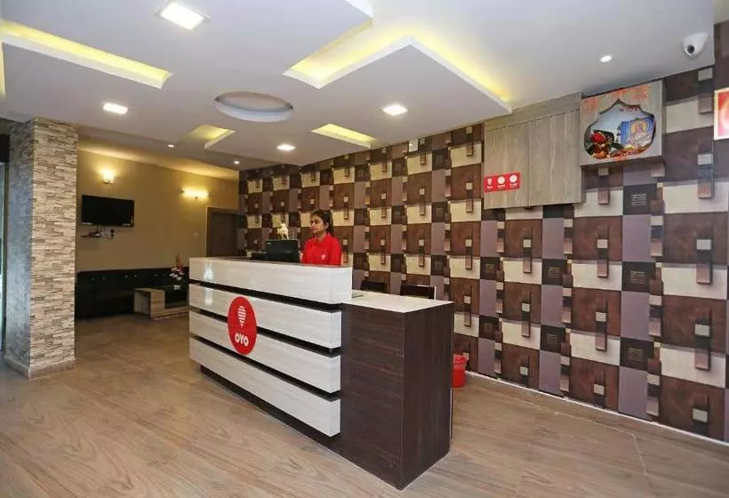 Hotelli Oyo 11549 Crystal Inn