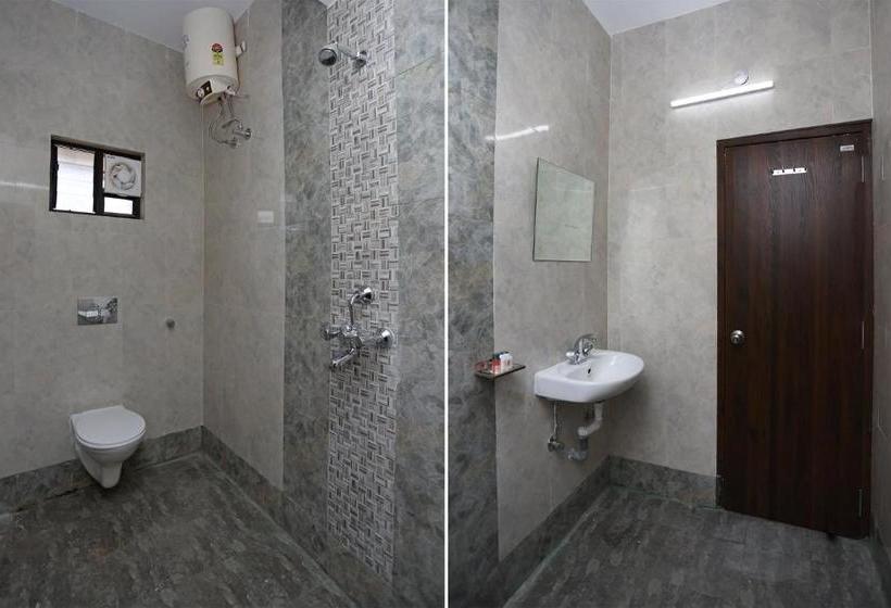 호텔 Oyo 11549 Crystal Inn