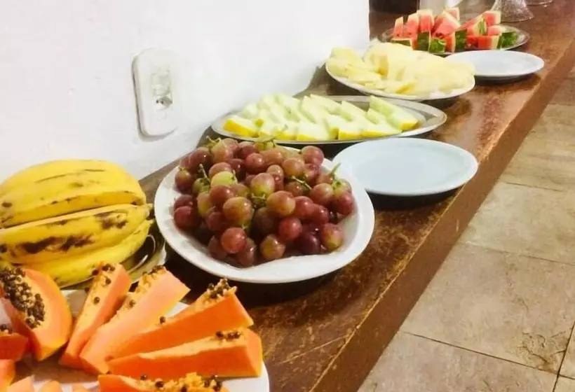 ホテル Pousada Minas Goiás