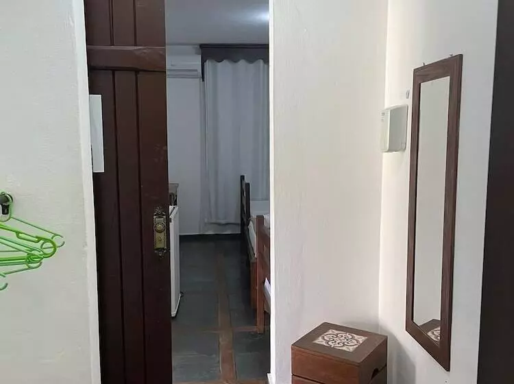 ホテル Pousada Minas Goiás