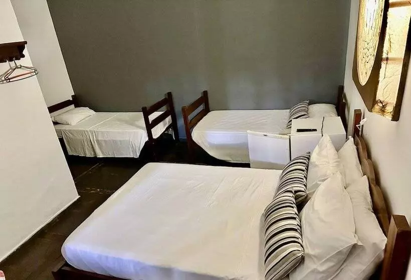 ホテル Pousada Minas Goiás