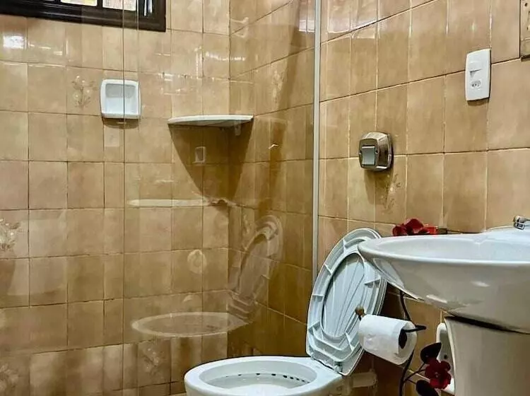 ホテル Pousada Minas Goiás