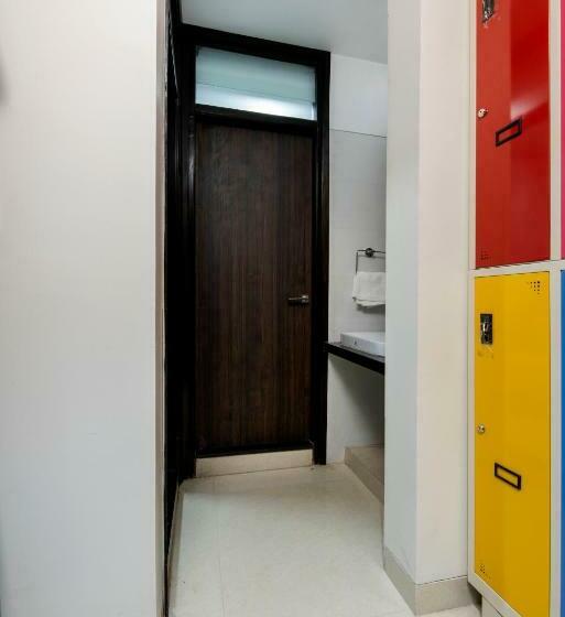 House Of Backpackers