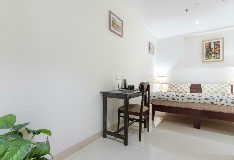 House Of Backpackers