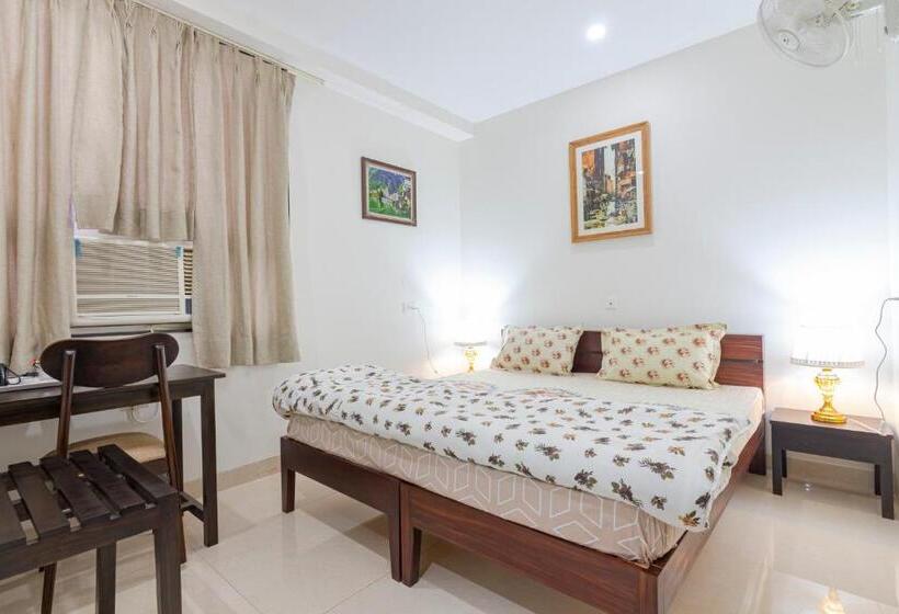 House Of Backpackers