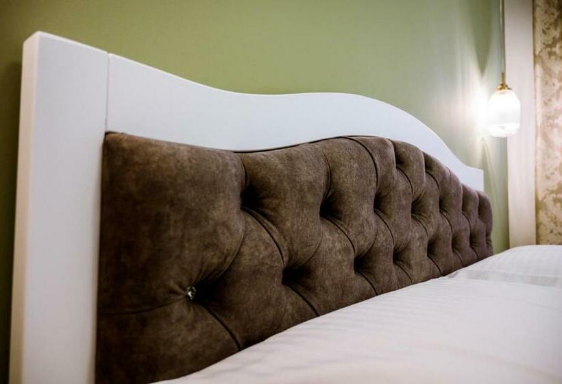 Konmari Boutique Suites