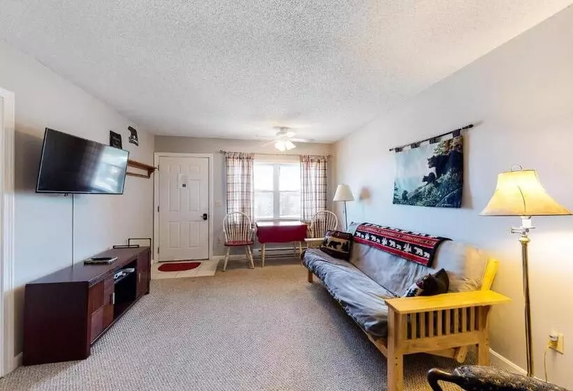 Motelli The Bear's Den