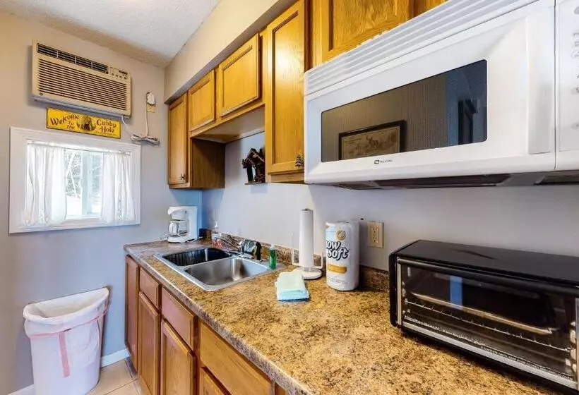 Motelli The Bear's Den