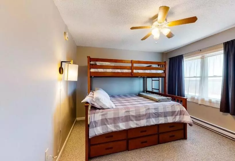 Motelli The Bear's Den