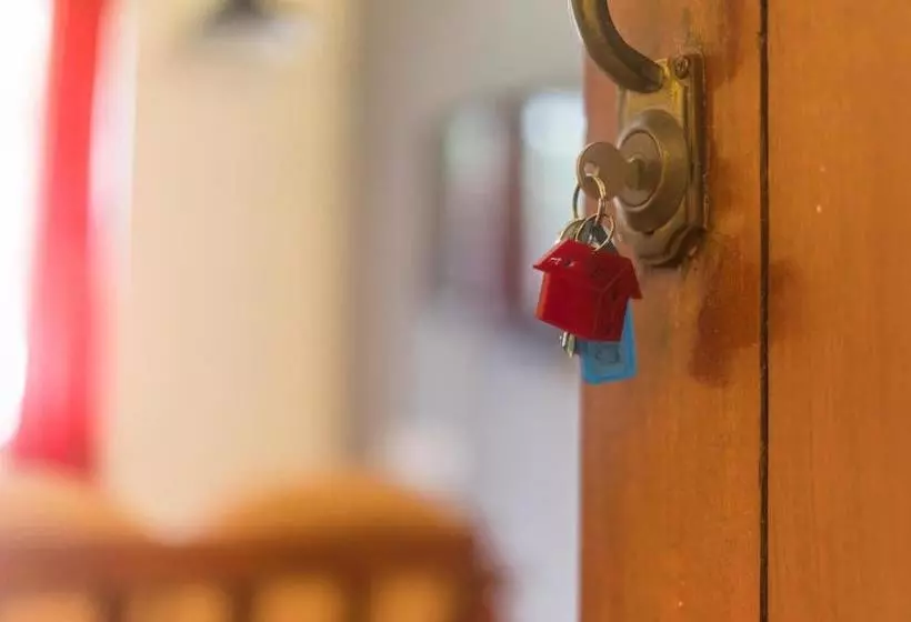 پانسیون Oyo 19017 Cosy 1bhk