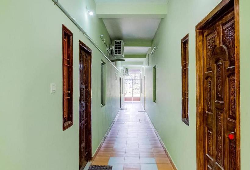 Pensão Oyo 19017 Cosy 1bhk