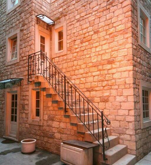 بنسيون Rooms By The Sea Trogir 15155