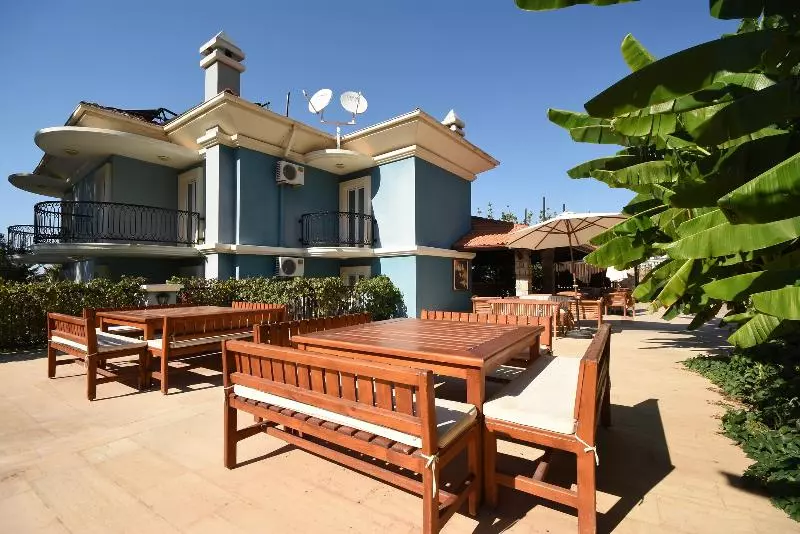 Отель Antas Deluxe Apartments