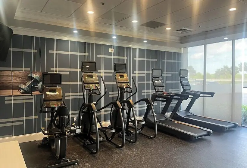 ホテル City Express by Marriott New Orleans I-10