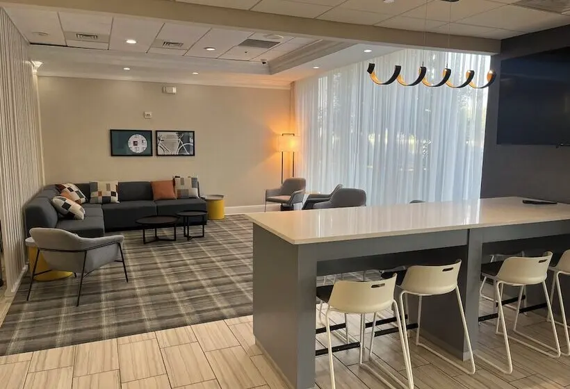 ホテル City Express by Marriott New Orleans I-10