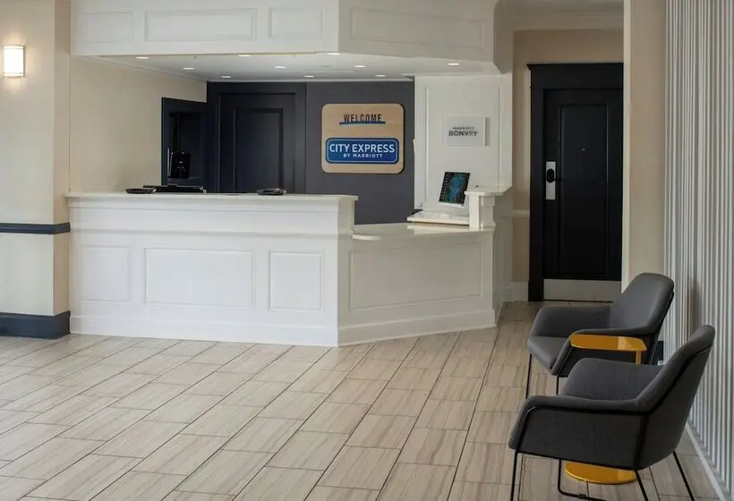 ホテル City Express by Marriott New Orleans I-10