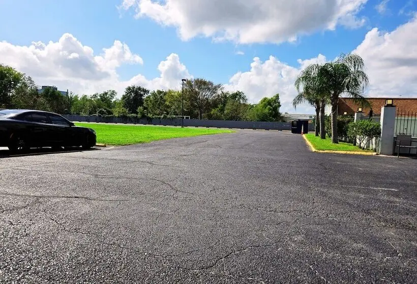 ホテル City Express by Marriott New Orleans I-10