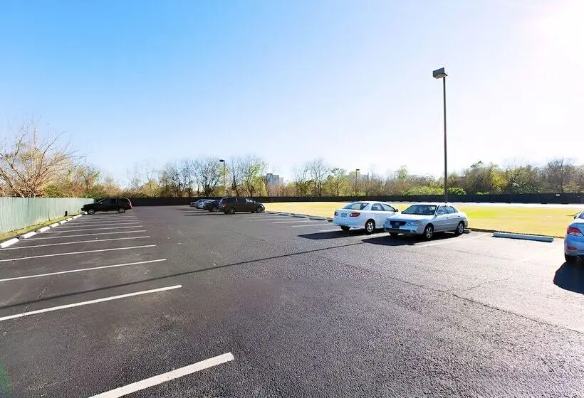 ホテル City Express by Marriott New Orleans I-10