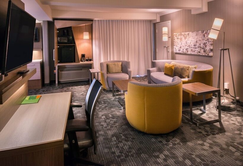 هتل Courtyard By Marriott Oxnard/ventura