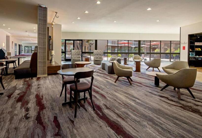 هتل Courtyard By Marriott Oxnard/ventura